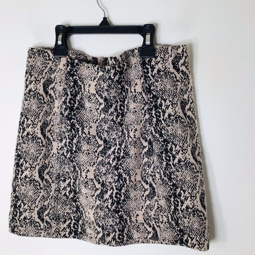 Free People skirt medium snakeskin